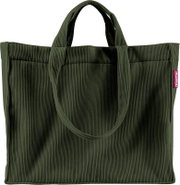 Olivgrüne Cord-Tragetasche mit zwei kurzen Henkeln und langen Schulterriemen, Frontansicht; seitliches Label „reisenthel“ sichtbar.