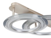 Nahaufnahme einer modernen LED-Deckenleuchte mit zwei kreisförmigen, transparenten Ringen und einer metallischen Halterung.