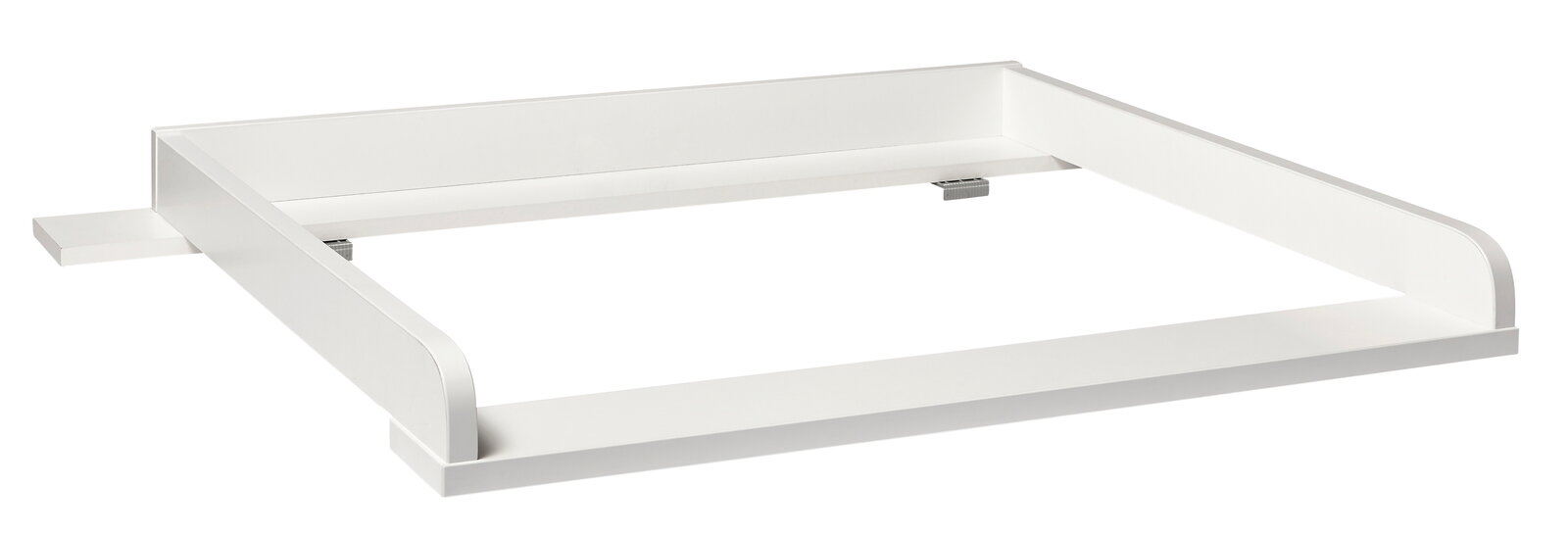 Weißer Wickelaufsatz aus Holz, perspektivisch von oben fotografiert.