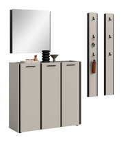 Modernes Garderoben-Set in Beige mit schwarzem Rahmen: dreitüriger Schuhschrank mit Griffen, darüber großer Spiegel sowie zwei schmale Wandpaneele mit Haken; Ansicht schräg von vorn (3/4-Perspektive) auf weißem Hintergrund.