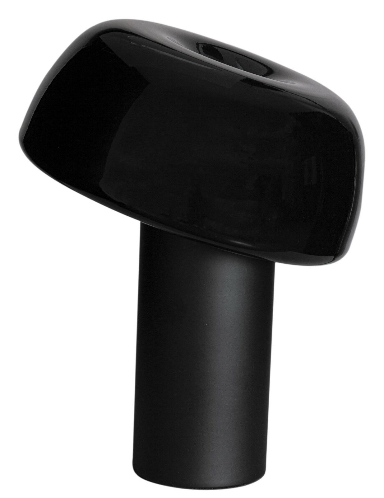 Schwarze Tischleuchte Lean on Me, seitliche Perspektive, modernes Design mit geneigtem Lampenschirm.