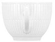 Weiße Kaffeetasse mit geriffeltem Design, seitliche Perspektive