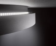Moderne Deckenleuchte SHAY von WOFI mit LED-Lichtband, seitliche Perspektive