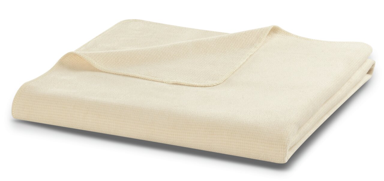 biederlack Wohndecke COTTON COMFORT Beige Wohndecke 150 x 200 cm, gefaltet, aus seitlicher Perspektive fotografiert