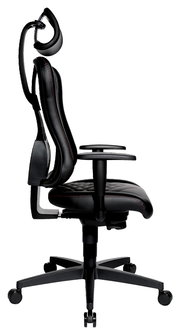 Seitliche Ansicht eines ergonomischen Gaming-Stuhls mit Kopfstütze und Armlehnen, schwarzes Design mit roten Nähten.