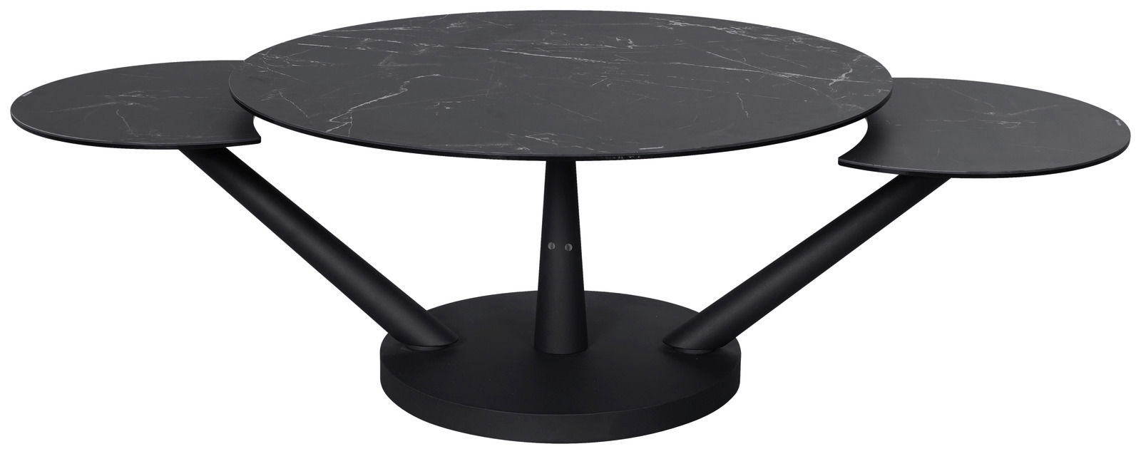 Moderner Couchtisch mit drei runden, schwarzen Tischplatten in Marmoroptik, die auf schrägen Metallbeinen ruhen. Perspektive von vorne links.