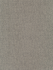 Nahaufnahme eines Boxspringbettes mit grauem Stoffkopfteil und Holzrahmen, seitliche Perspektive