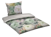 Wendebettwäsche mit floralem Muster in Pastellfarben, Ansicht von schräg oben