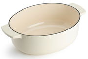 Ovaler Gusseisen Bräter 30 cm in Cremefarbe, seitliche Perspektive