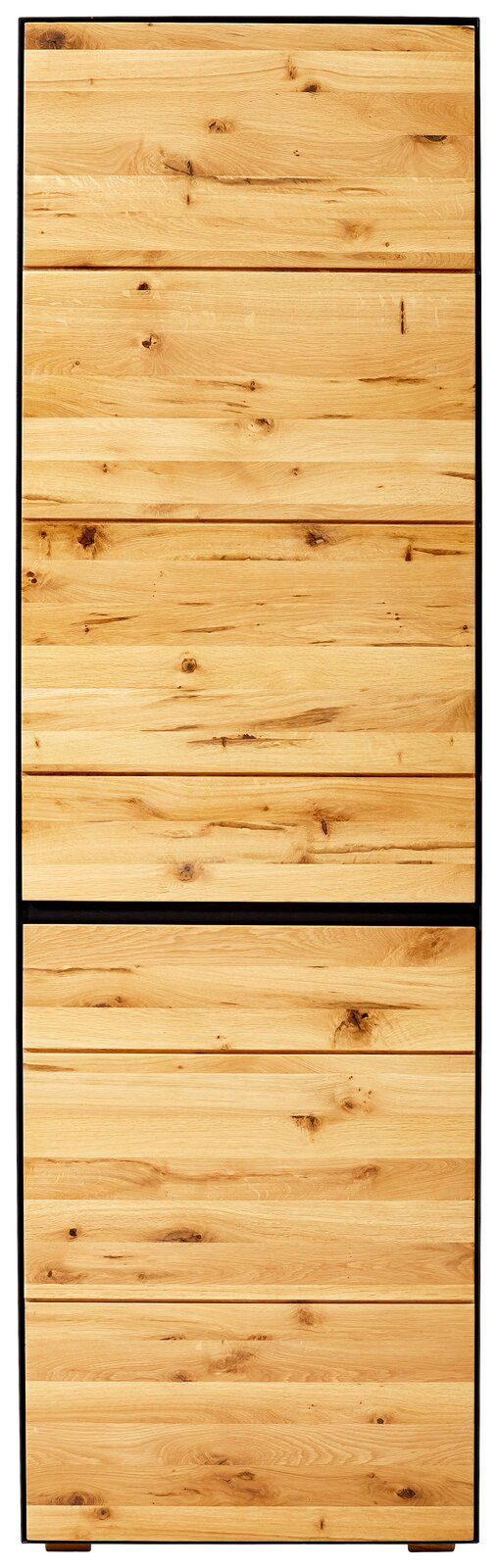 Frontansicht eines Garderobenschranks aus hellem Holz mit natürlicher Maserung.