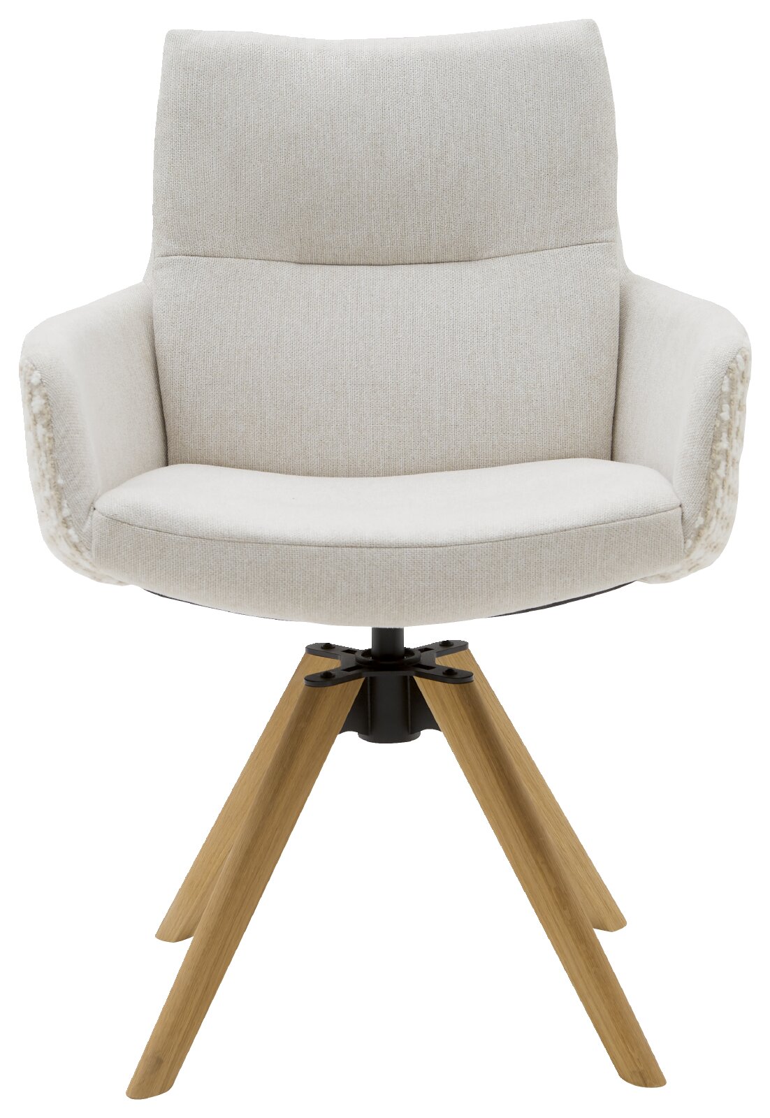 Vooraanzicht van een comfortabele crèmekleurige gestoffeerde draaifauteuil met armleuningen, hoge rugleuning en vier schuine houten poten.