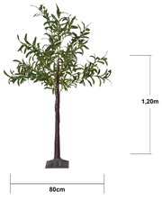 Künstlicher Olivenbaum mit grünem Laub und kleinen Oliven, ca. 1,20 m hoch und 80 cm breit, freigestellt auf weißem Hintergrund, Frontansicht.