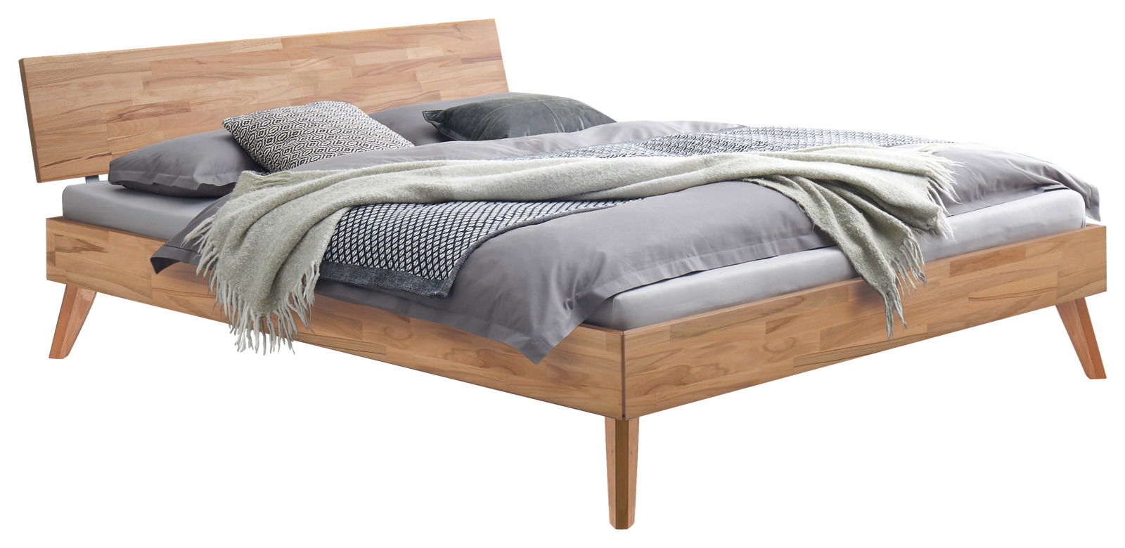 Holzbettgestell mit Kopfteil, seitliche Perspektive, graue Bettwäsche und Kissen, dekorative Decke