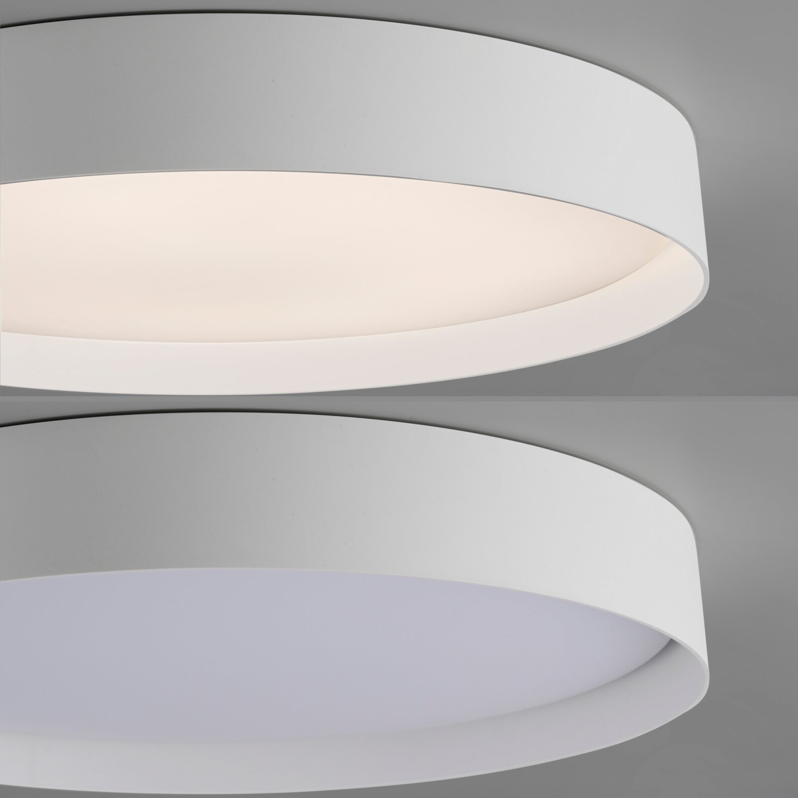 Weiße, runde LED-Deckenleuchte mit breitem Rand und diffusem Licht, gezeigt in zwei Ansichten aus schräger Untersicht (oben warmweiß, unten kühleres Licht)