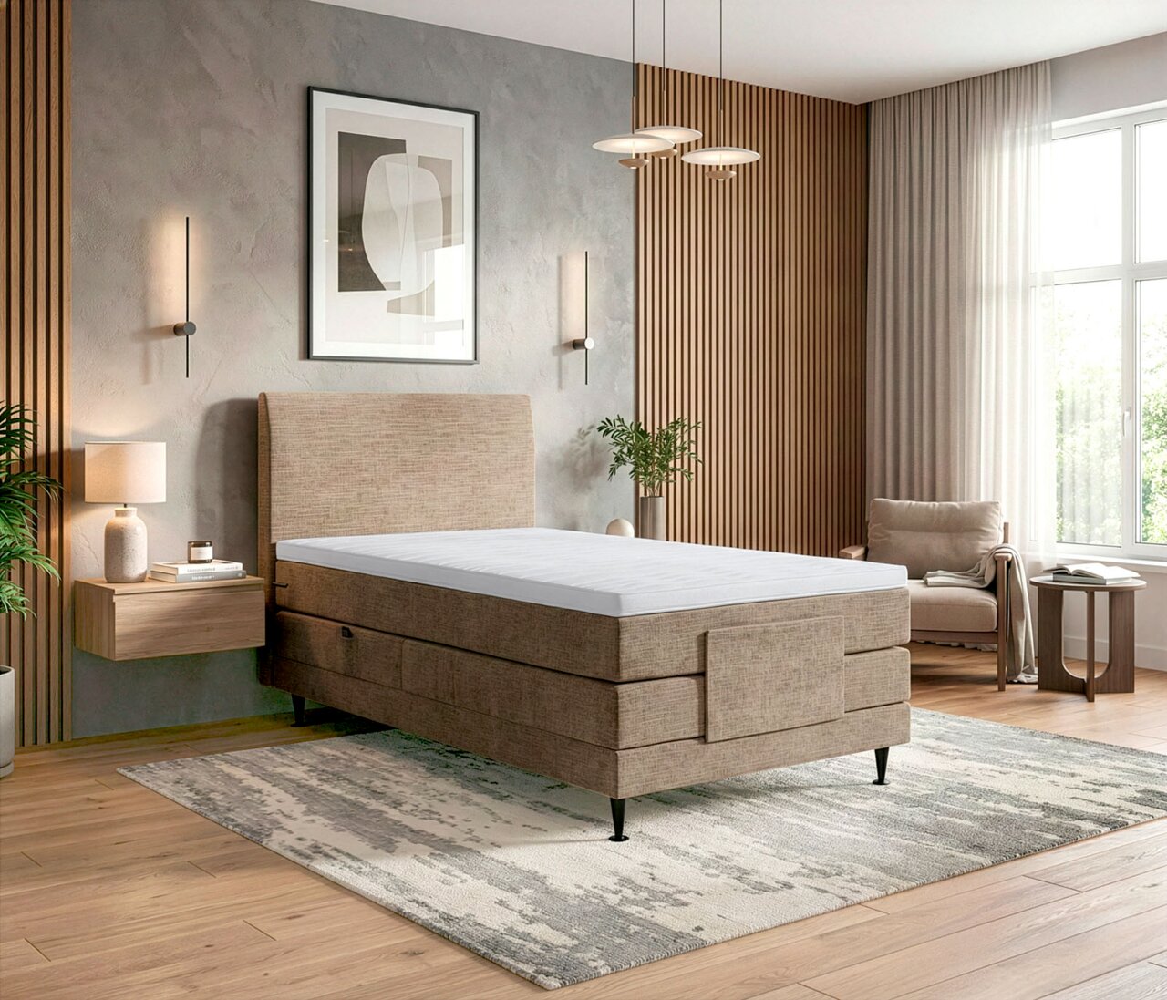 Modernes beigefarbenes Boxspringbett mit hohem gepolstertem Kopfteil und weißer Matratze, aus schräger Frontansicht in einem stilvoll eingerichteten Schlafzimmer gezeigt