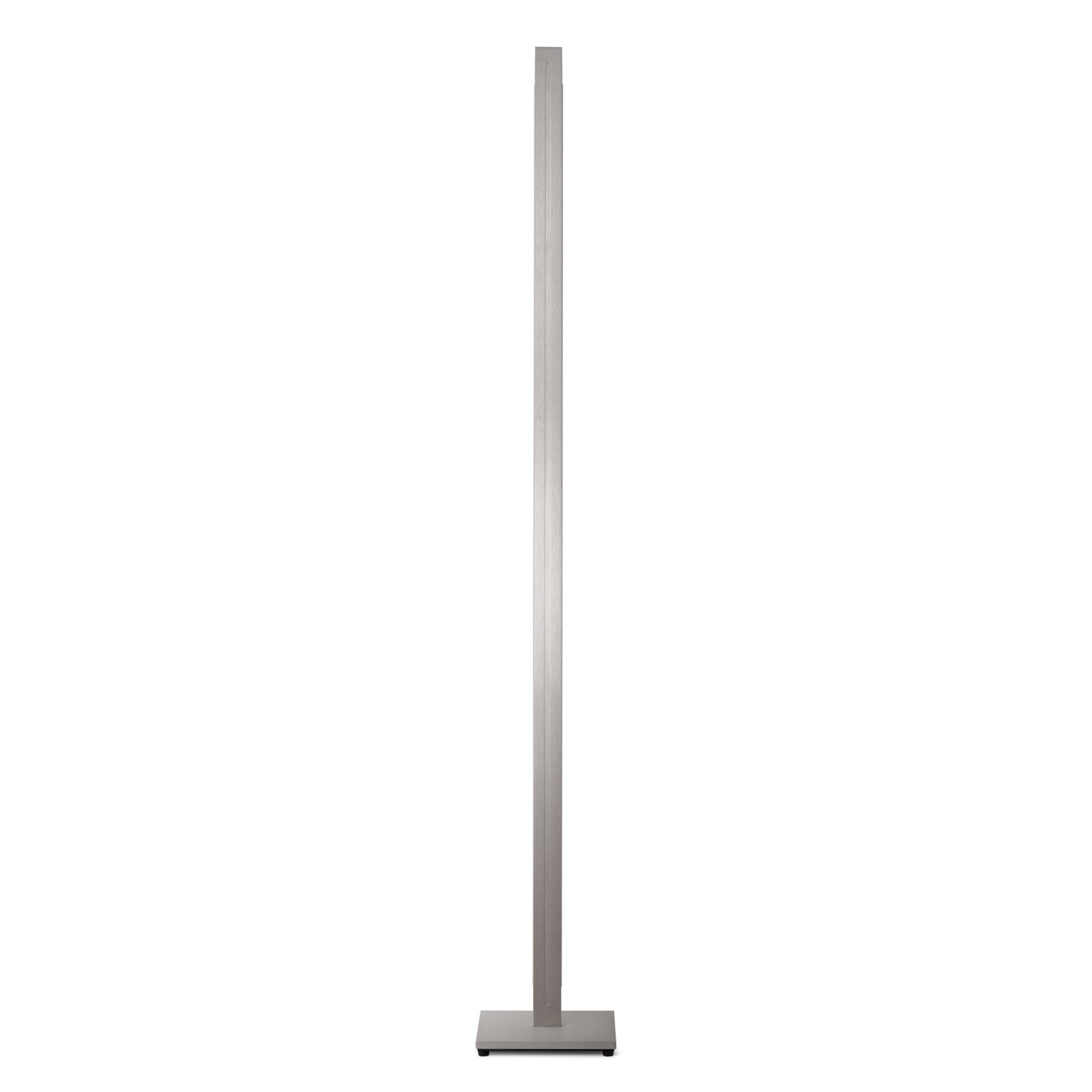 Schlanke, minimalistische LED-Stehleuchte in gebürsteter Metalloptik mit rechteckigem Standfuß, frontal vor weißem Hintergrund dargestellt