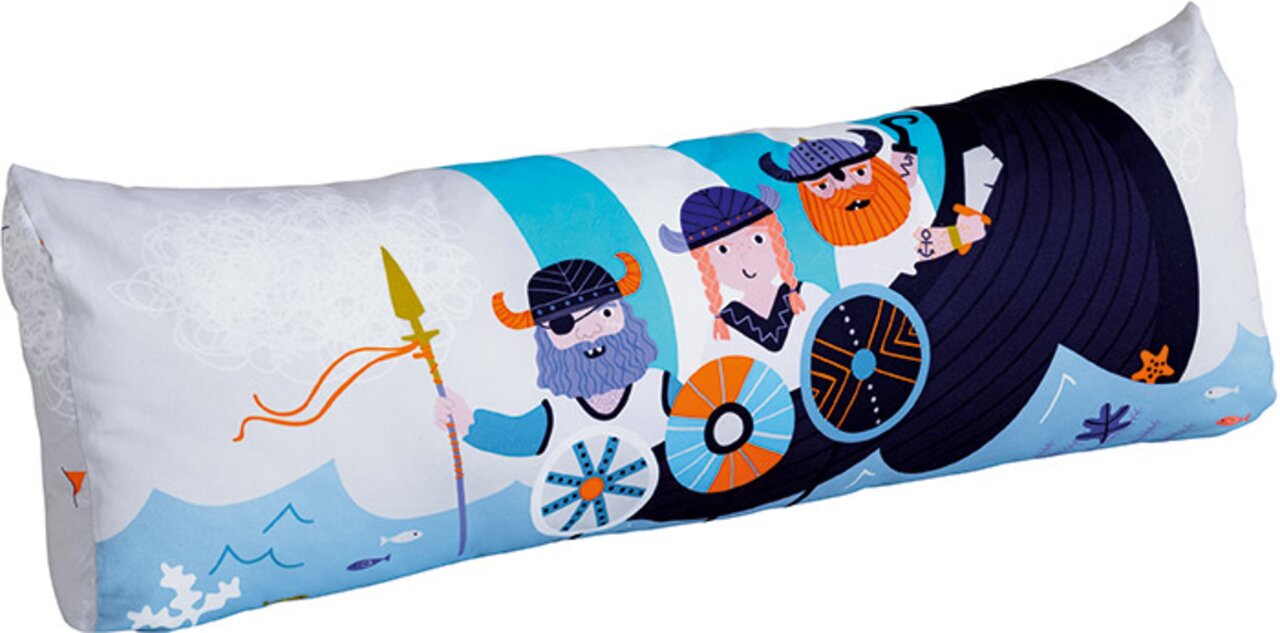 Rückenkissen mit Wikinger-Motiv, zeigt drei Wikinger in einem Boot mit Schilden und Speer, seitliche Perspektive