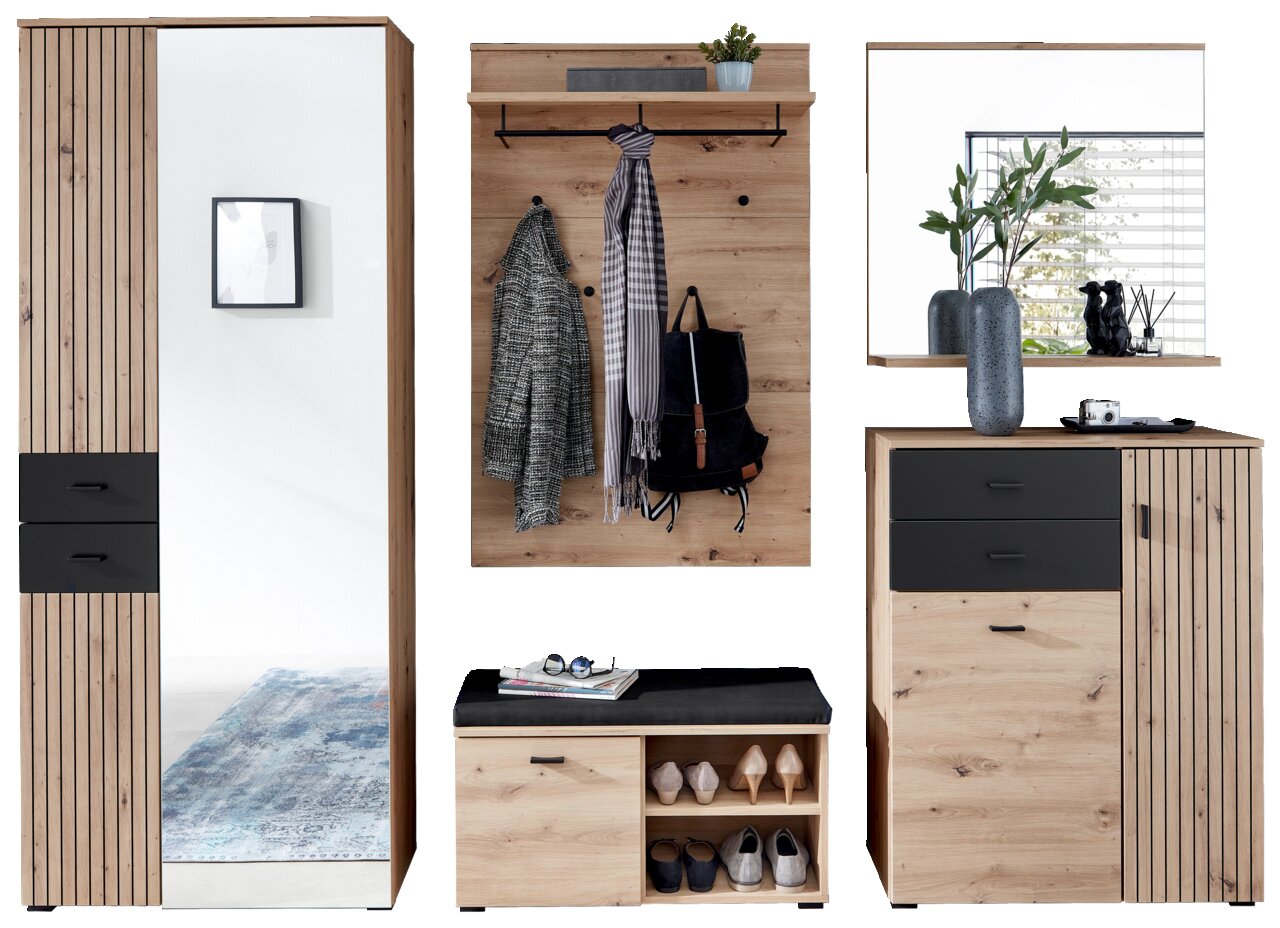 Garderoben-Set in Holzoptik mit Spiegel, Kleiderhaken, Schuhregal und Schubladen, frontal betrachtet.