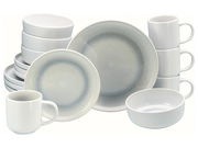 Kombiservice 16-teilig Ice, bestehend aus Tellern, Schalen und Tassen in einem eleganten, eisblauen Design. Perspektive: Frontalansicht.