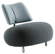 Moderner Sessel mit grauem, strukturiertem Sitz und glatter Rückenlehne, seitliche Perspektive