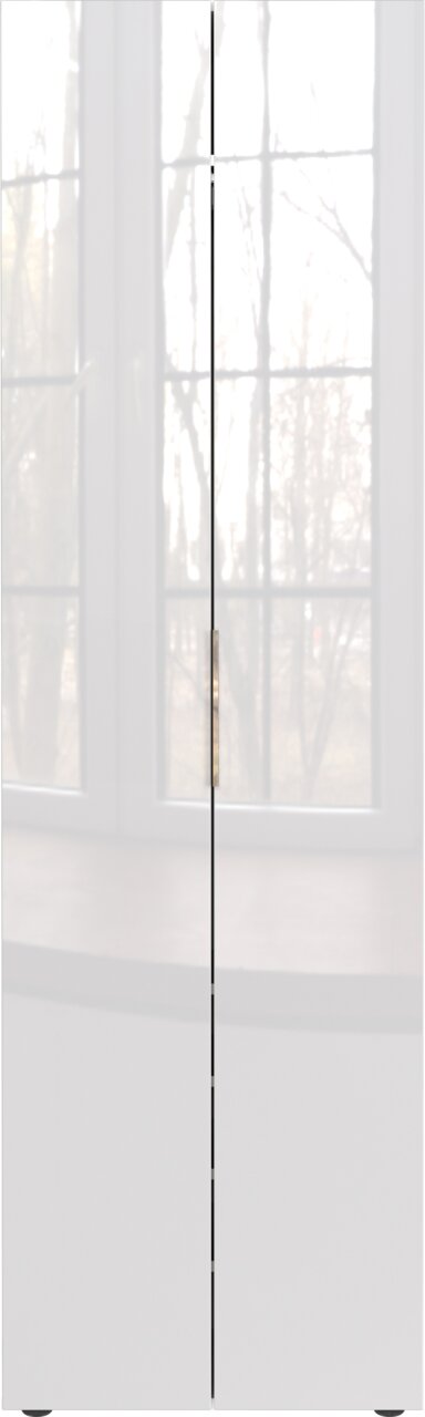 Moderner Garderobenschrank mit glänzender weißer Oberfläche und schmalem Griff, frontal vor einem Fenster fotografiert.
