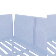 Rückansicht eines 2-Sitzer Sofas mit grauem Stoffbezug und Metallrahmen.
