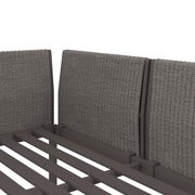 Rückansicht eines 2-Sitzer Sofas mit grauem Stoffbezug und Metallrahmen.