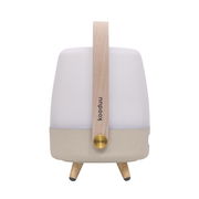 Frontansicht einer tragbaren Lampe mit Holzgriff und dreibeinigem Standfuß, Modell Lite-up Play Mini JBL Sand.