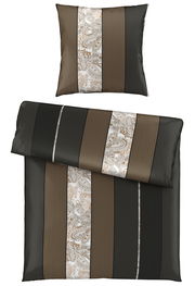 Bettwäsche-Set mit gestreiftem und floralem Muster in Braun- und Beigetönen, Draufsicht