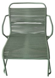 Moderner Gartenstuhl aus grünem Metall mit geflochtenem Sitz und Rückenlehne, Frontalansicht.