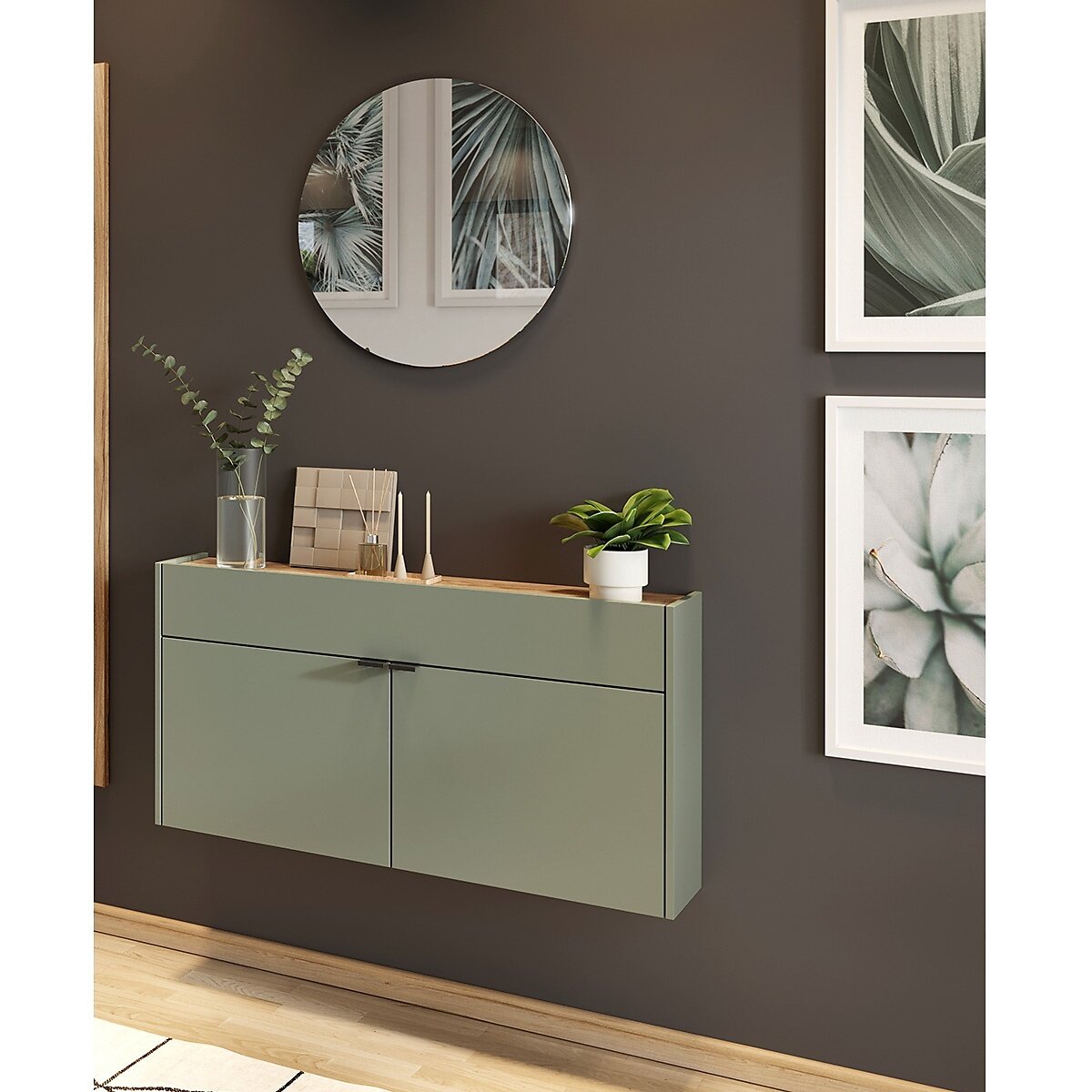 Moderne Garderobe in minimalistischem Design, mit grünem Schrank und Dekorationen, aus frontaler Perspektive.