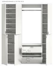 Garderobenkombination in Weiß mit mehreren Fächern und Schubladen, frontal betrachtet. Maße: 152 x 193 x 34 cm.