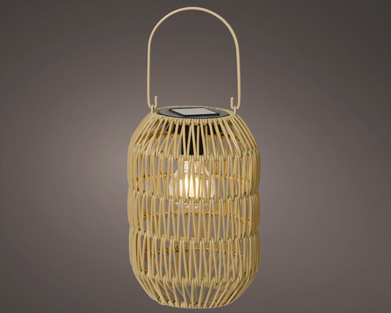 Solar Laterne aus Eisen mit Rattan-Optik, seitliche Perspektive