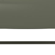 Nahaufnahme einer Sonnenliege von oben, die eine strukturierte Oberfläche zeigt.