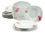 Weißes Porzellan-Tafelservice mit rosa Blütenmotiv, quadratisch abgerundete Teller und Schalen, in schräger Frontansicht (leicht von oben) auf weißem Hintergrund