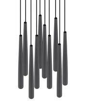 Moderne Pendelleuchte mit mehreren schwarzen, konischen Lampenschirmen aus der Vogelperspektive