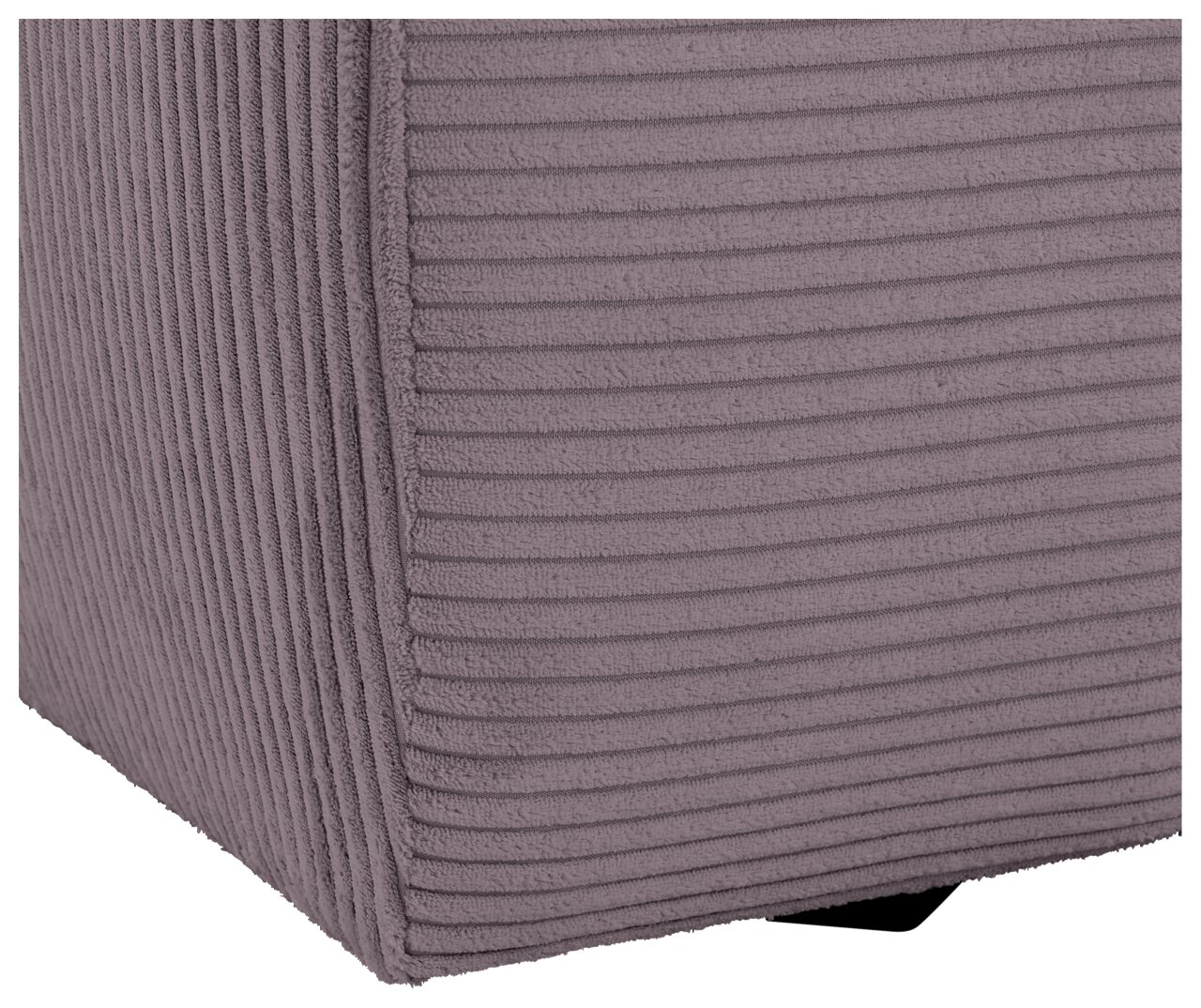 Nahaufnahme einer Ecke eines Big-Sofas mit grauem, geripptem Stoffbezug.