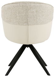 Rückansicht eines Armlehnstuhls mit beigem Stoffbezug und schwarzen Metallbeinen.