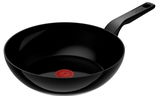 Schwarze Keramik-Wokpfanne mit rotem Thermo-Signal, seitliche Perspektive