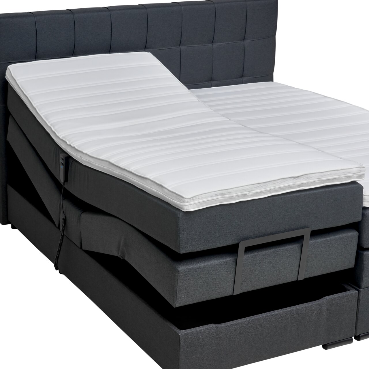Boxspringbett mit verstellbarer Matratze, seitliche Perspektive