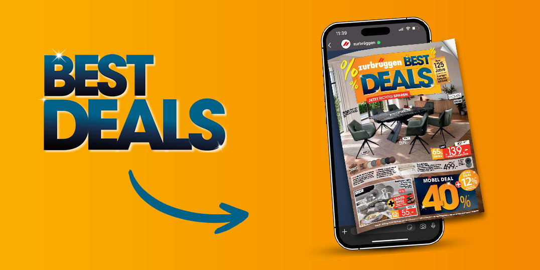 Smartphone mit digitalem Zurbrüggen-Prospekt „Best Deals“, umgeben von weiteren Möbel- und Gartenprospekten.