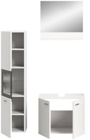 Badezimmerkombination bestehend aus einem hohen weißen Schrank mit Glastür, einem weißen Waschtischunterschrank mit zwei Türen und einem rechteckigen Spiegel. Frontalansicht.