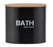 Schwarze Badbox mit Holzdeckel, Aufschrift 'BATH KEEP CLEAN', frontale Ansicht