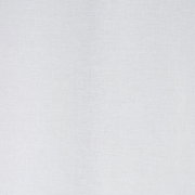 Nahaufnahme eines weißen Fertigvorhangs mit feiner Textur.