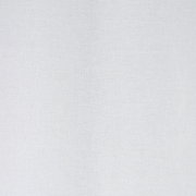 Nahaufnahme eines weißen Fertigvorhangs mit feiner Textur.
