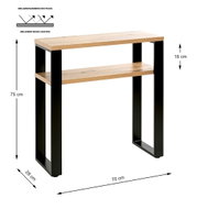 Schmaler Konsolentisch/Beistelltisch mit melaminharzbeschichteter Holzoptik-Platte und Ablage, schwarzem Metallgestell; Maße ca. 70 x 28 x 75 cm (Ablageabstand 18 cm), in schräger Frontansicht auf weißem Hintergrund.