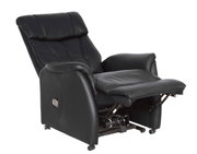 Zwarte tv-fauteuil in liggende stand, zijaanzicht