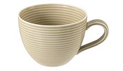 Beige Milchkaffeetasse mit horizontalen Rillen, seitliche Perspektive