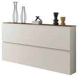 Moderner XL-Hängeschuhschrank mit zwei Klappen, seitliche Perspektive, dekoriert mit Vasen und Accessoires auf der Oberseite.