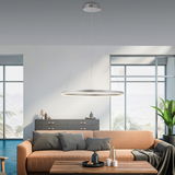 Moderne Pendelleuchte RITUS in einem stilvollen Wohnzimmer, seitliche Perspektive